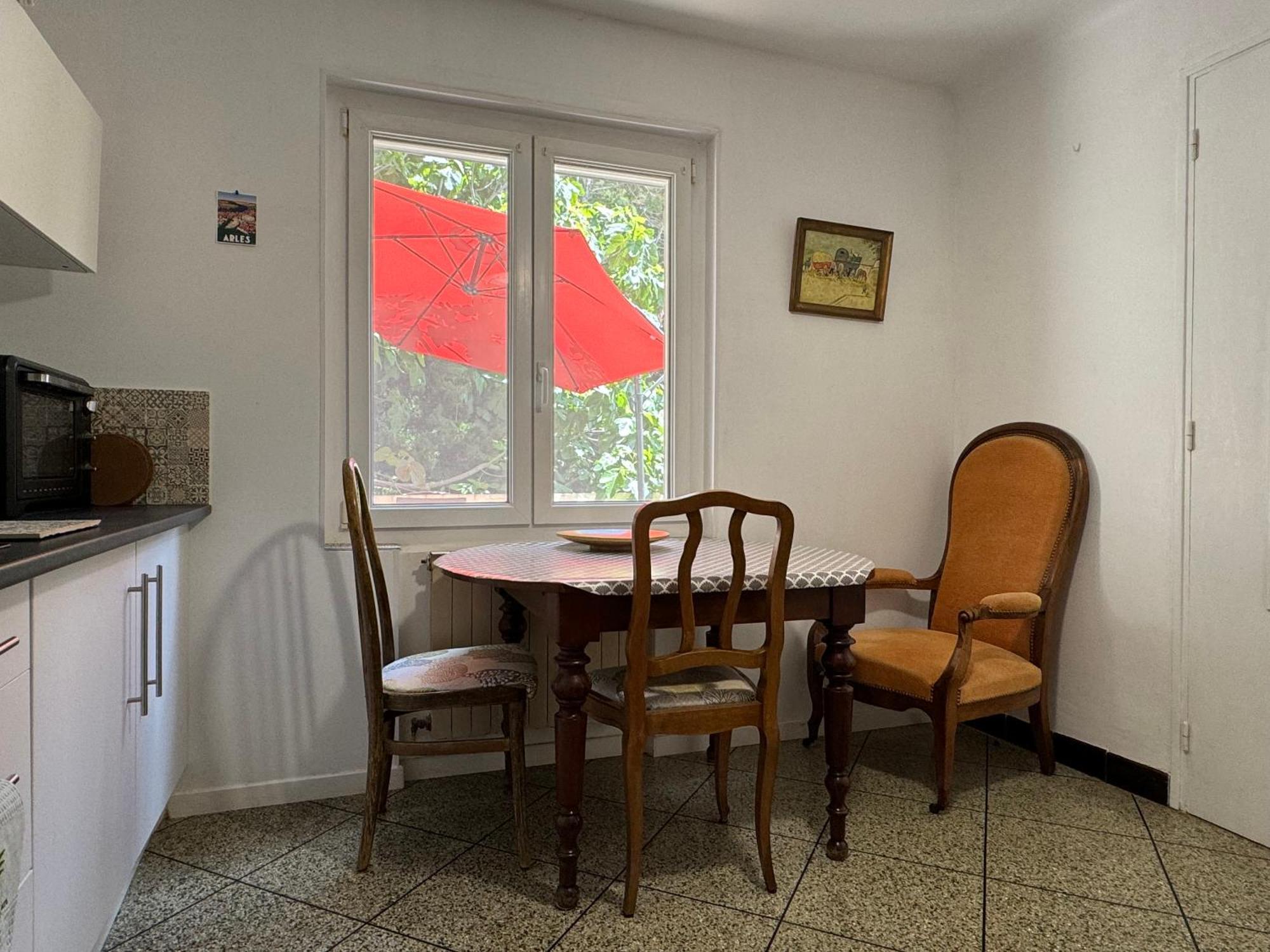 En Ville Avec Un Air De Campagne Arles Eksteriør bilde